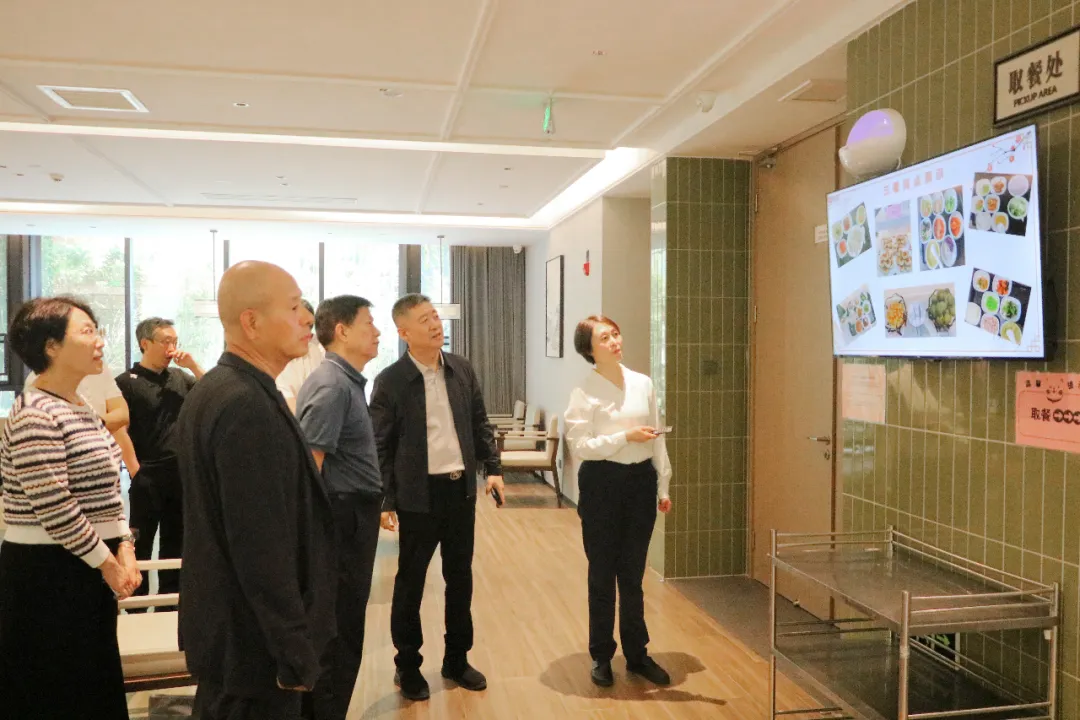 河北省政协副主席康彦民一行莅临河北利鑫集团走访调研